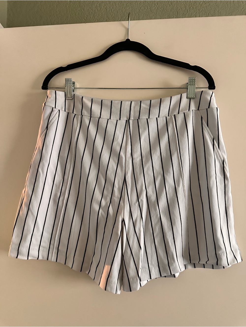Lyssé Shorts